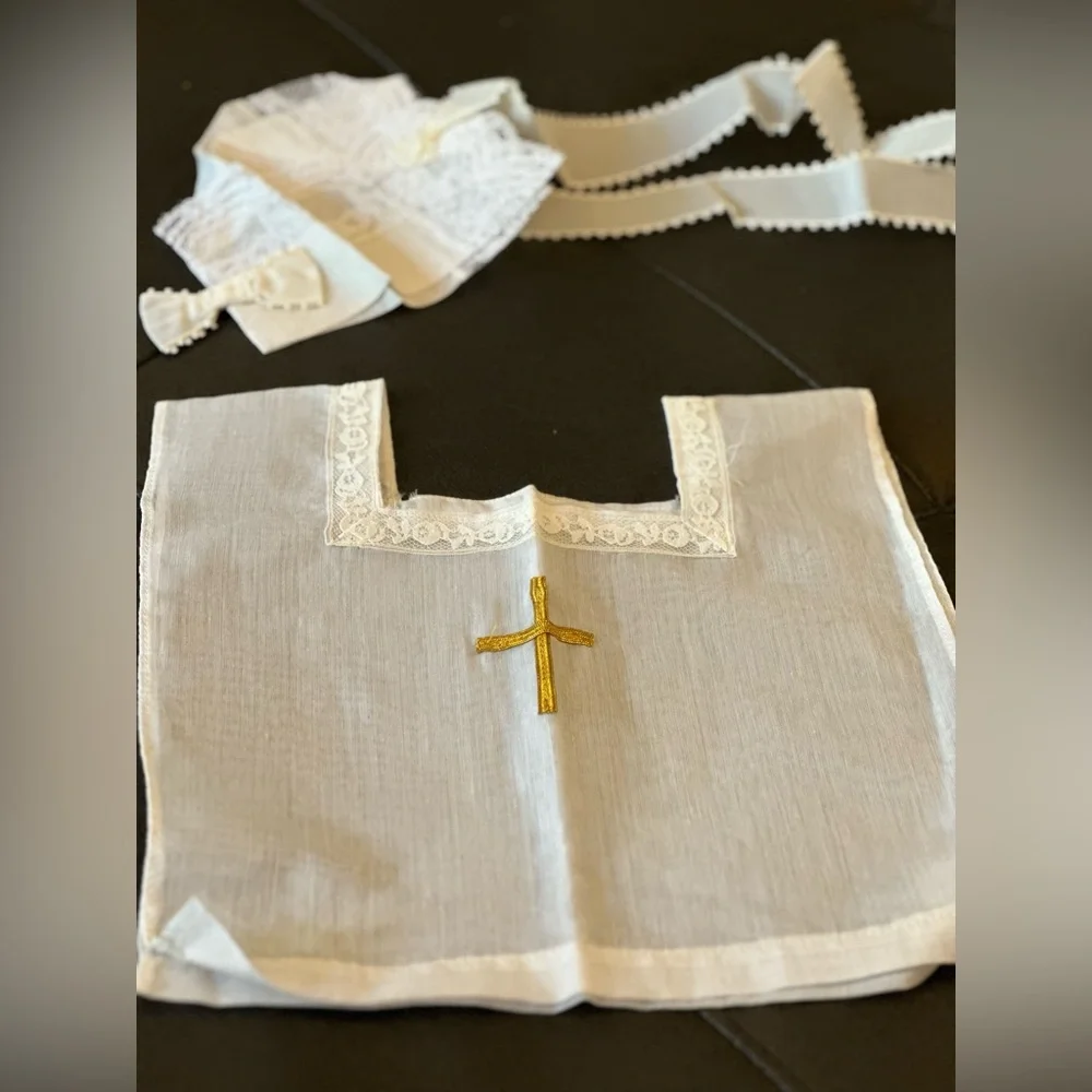 Vintage 50 year old baptism baby christening set bib with gold cross and bonnet